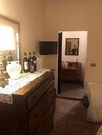Idolina Guest House