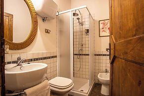 Idolina Guest House