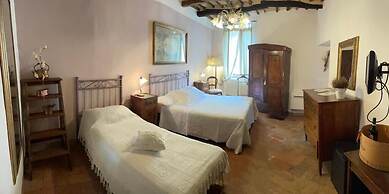 Idolina Guest House