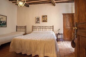 Idolina Guest House