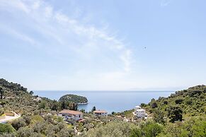 Stafylos Suites Boutique Hotel
