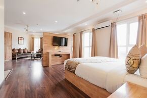 The Panoramic Getaway