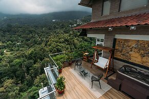 The Panoramic Getaway
