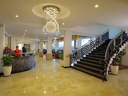 The Panoramic Getaway