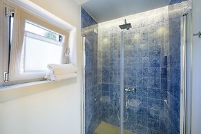 MelRose Relais