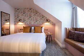 Bernwood Park Hotel