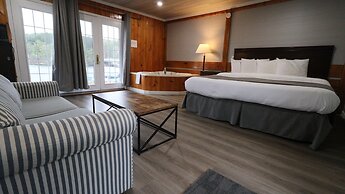 Algonquin Lakeside Inn