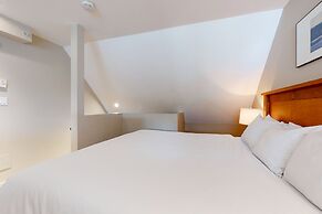 Whistler Peak Lodge