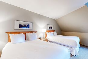 Whistler Peak Lodge