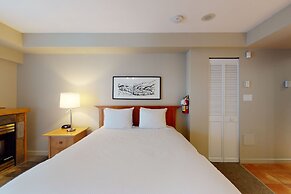 Whistler Peak Lodge