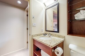 Whistler Peak Lodge