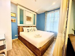 Summer Huahin Condo Pool View by Dome