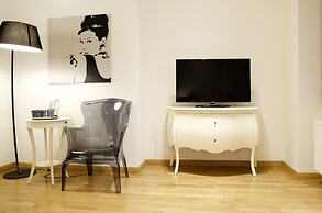 Dolce Vita Suites Hotel