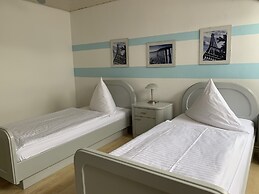 Hotel Marias Inn Bed & Breakfast