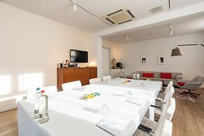 Vesper Hotel