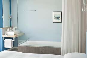 Vesper Hotel