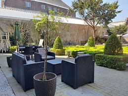Erasmus Hotel