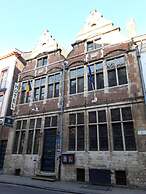Erasmus Hotel