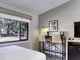 Yavapai Lodge