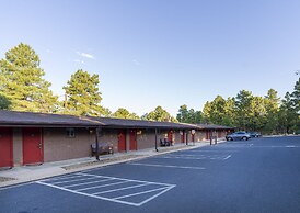 Yavapai Lodge