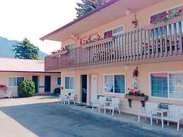 Red Roof Motor Inn
