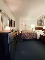 Red Roof Motor Inn