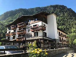 Hotel Edelweiss