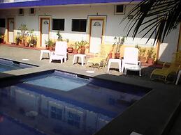 Hotel Sarabi Barra de Navidad