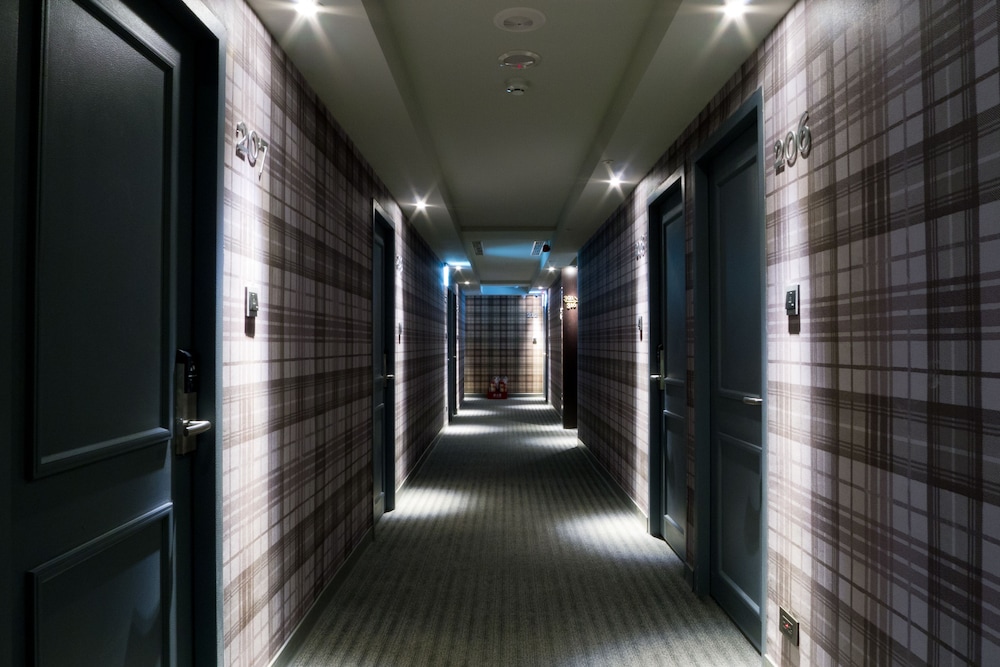 Urtrip Hotel