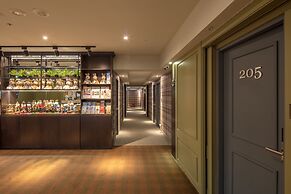 Urtrip Hotel