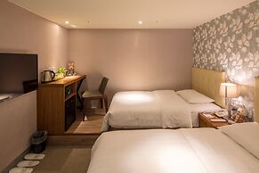 Urtrip Hotel