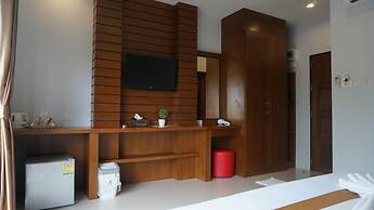 Lanta Intanin Resort
