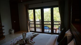 Lanta Intanin Resort