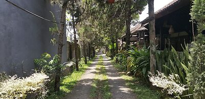 Rahayu 2 Bungalows