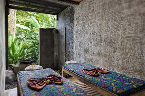 Senetan Villas and Spa Resort