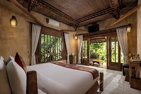 Senetan Villas and Spa Resort