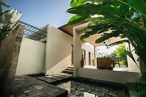 Senetan Villas and Spa Resort