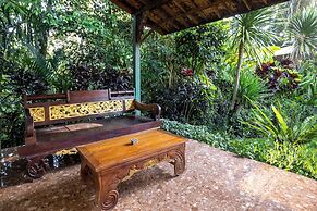 Senetan Villas and Spa Resort