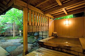 Yufuin Onsen Ryotei Tanokura