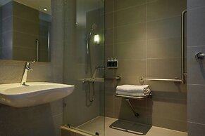Courtyard Santiago Las Condes