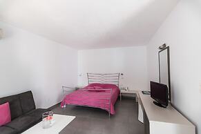 Nefeli hotel