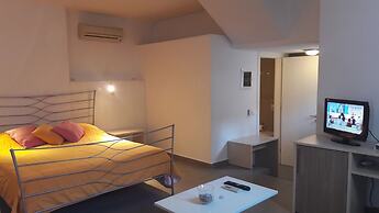Nefeli hotel