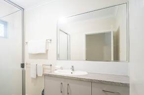 Cannonvale Reef Gateway Hotel
