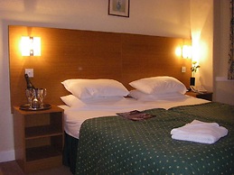 The Waldorf Hotel