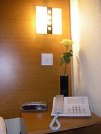 The Waldorf Hotel