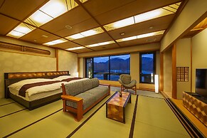 Kawaguchiya Kinosaki Riverside Hotel
