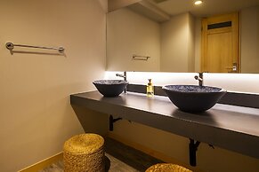 Kawaguchiya Kinosaki Riverside Hotel