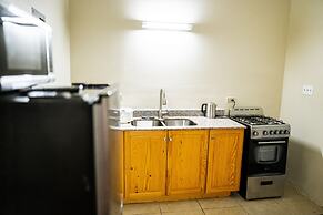 Connie's Comfort Suites