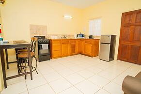 Connie's Comfort Suites