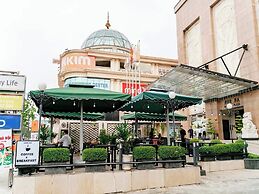 Aurora Hotel Plaza